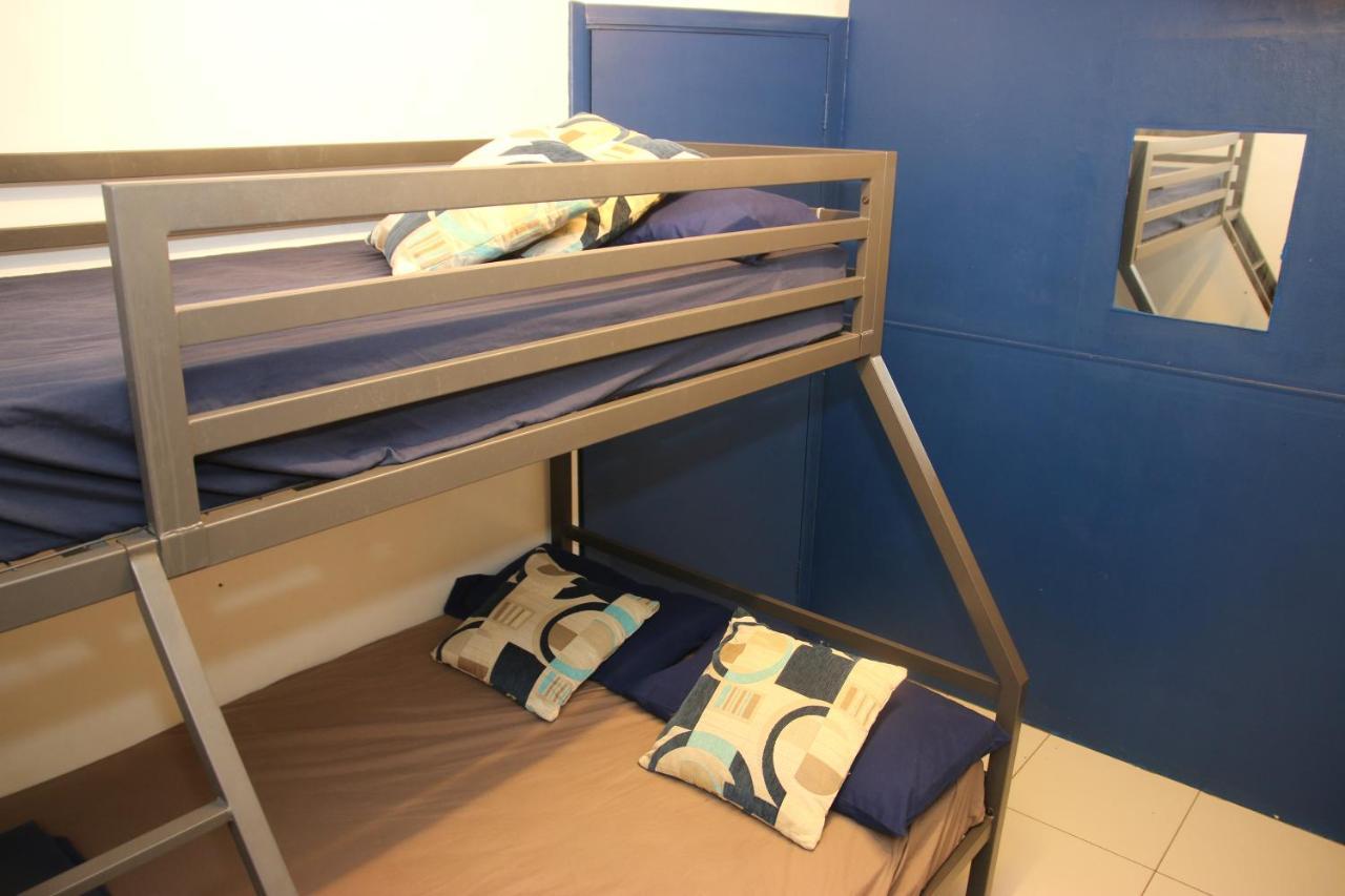Waterfront Backpackers Hostel Cairns