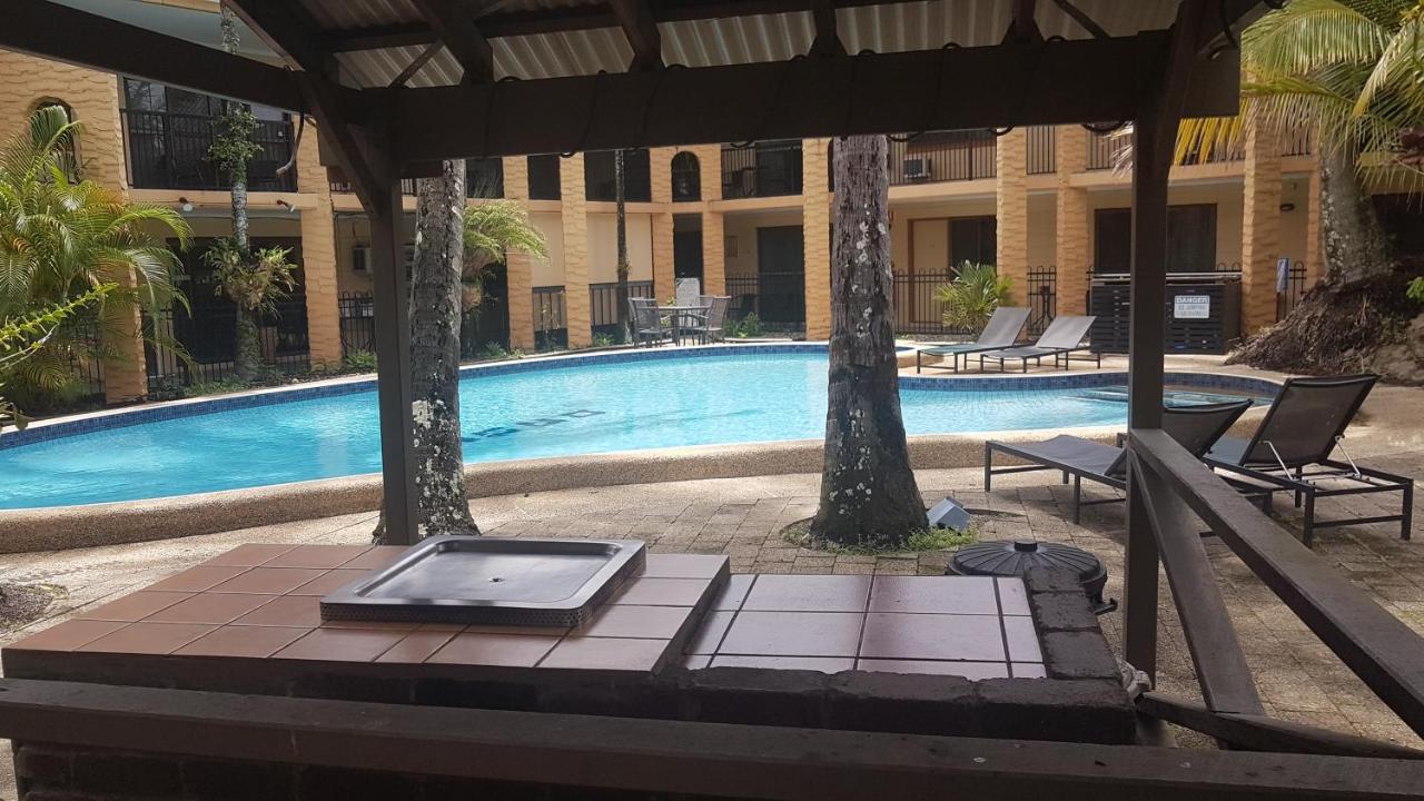 Oasis Aparthotel