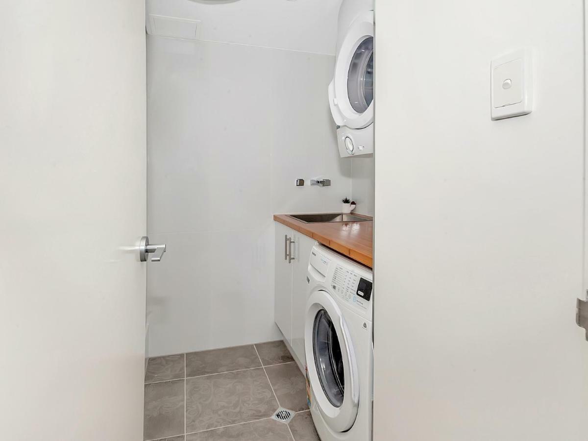 Apartment Luxury Waterfront Sea View - Do Not Book *