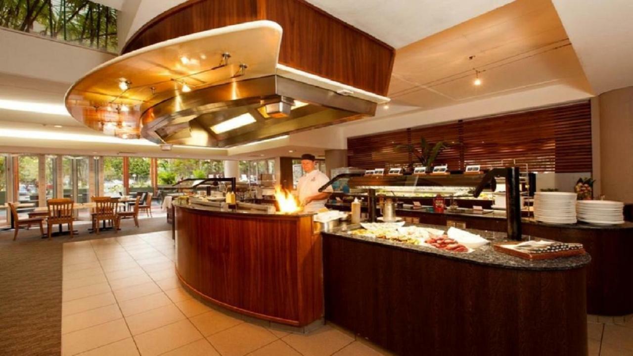 Luxury Waterfront Sea View - Do Not Book Cairns