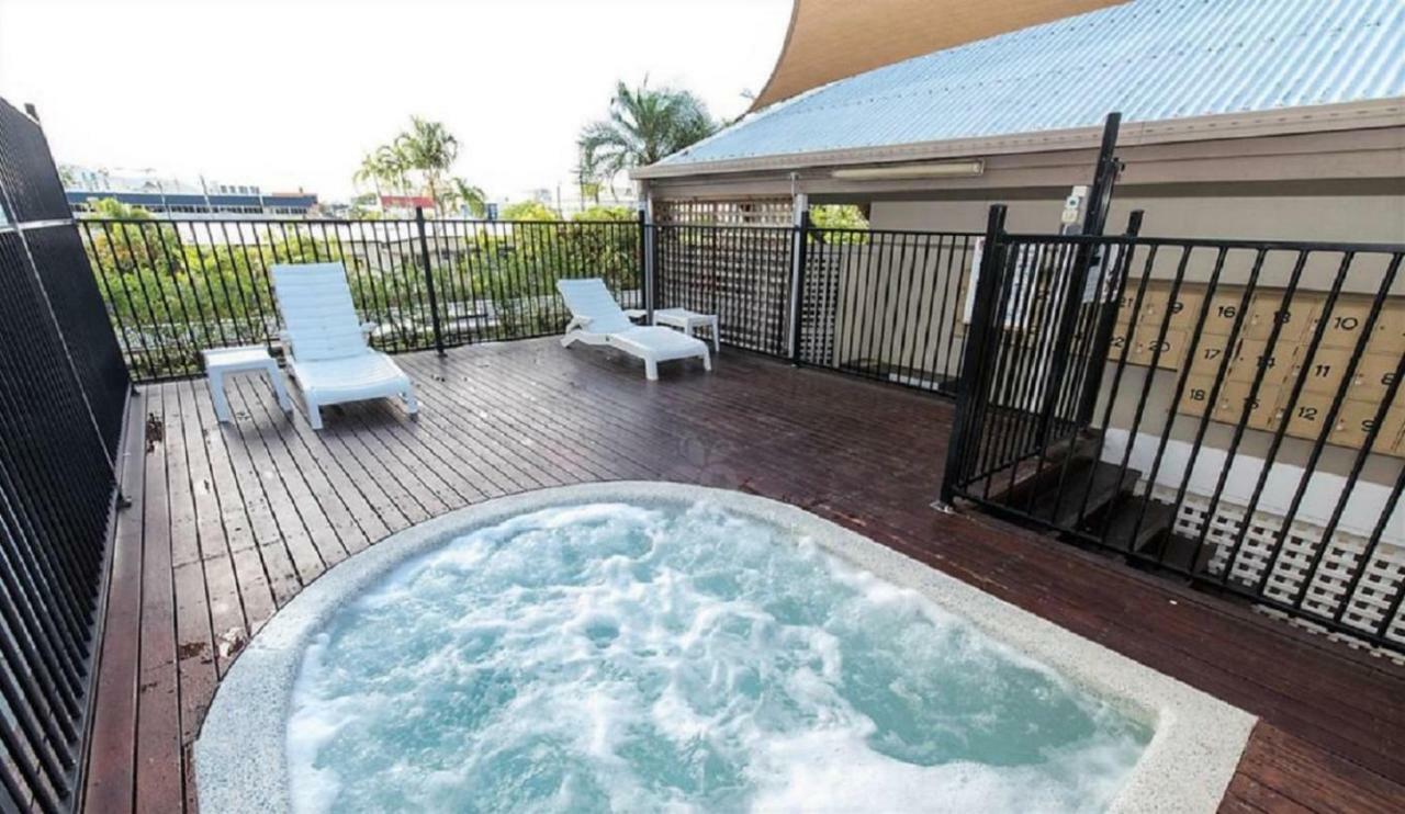 Luxury Waterfront Sea View - Do Not Book *