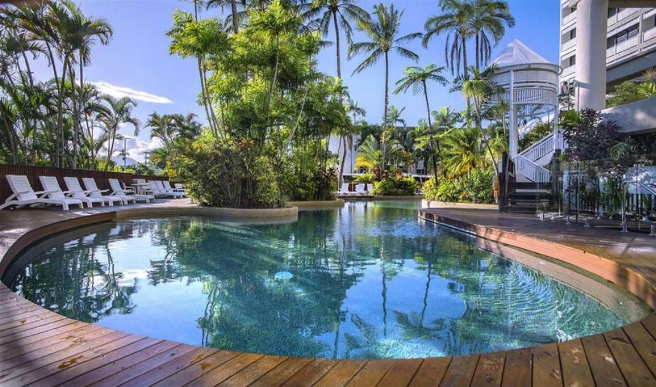 Luxury Waterfront Sea View - Do Not Book Apartment