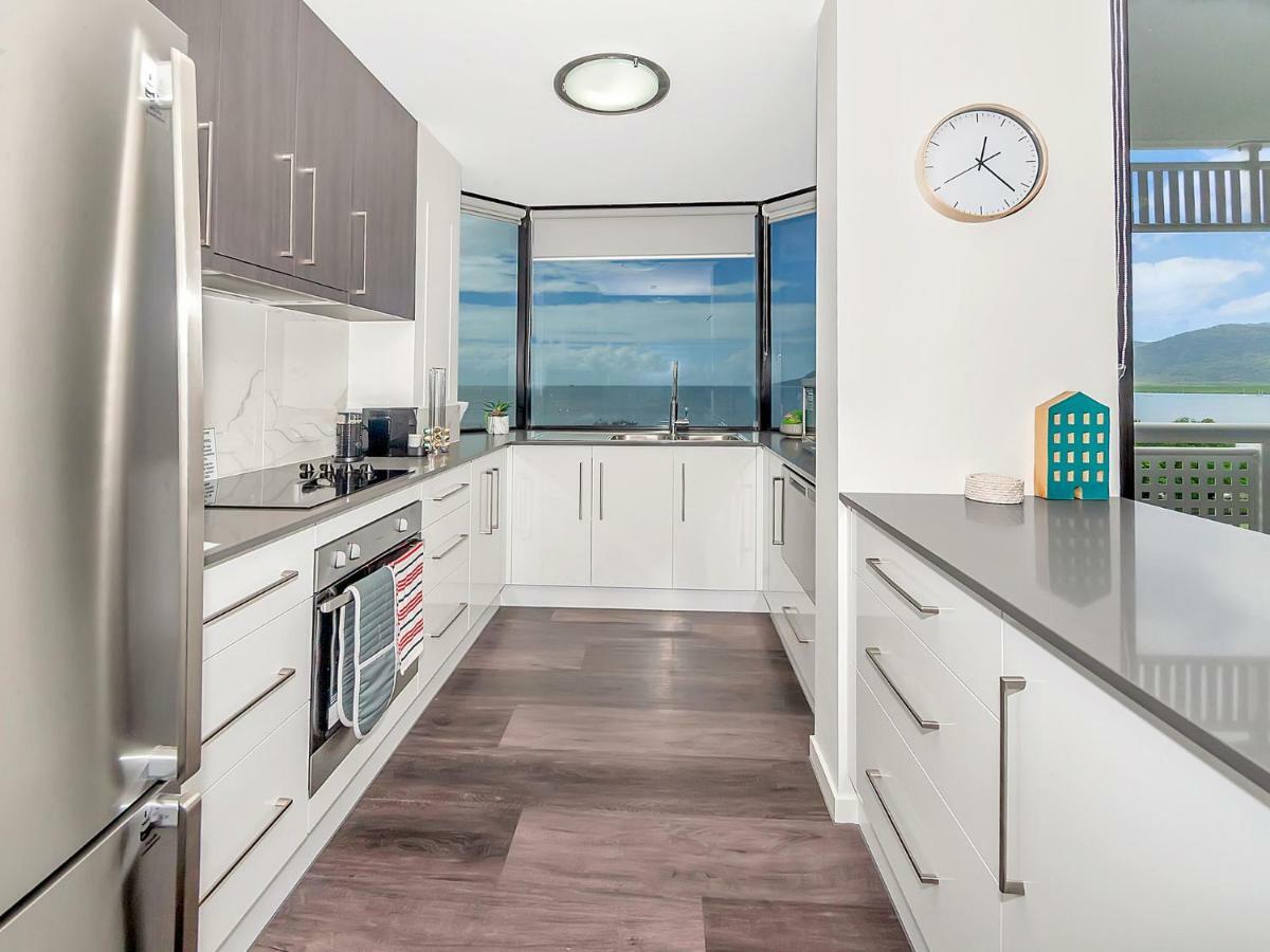 Apartment Luxury Waterfront Sea View - Do Not Book *