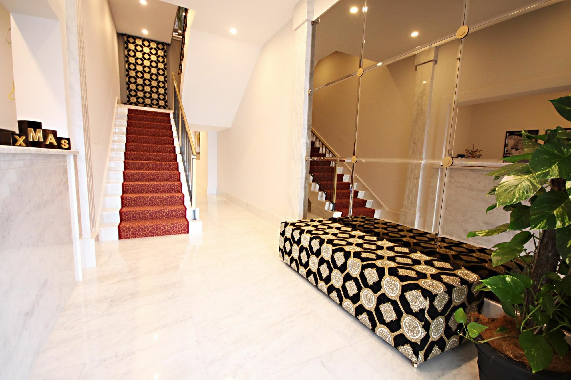 Hotel The Abbott Boutique Cairns