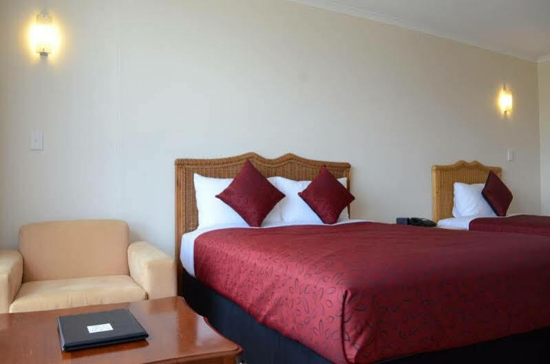 Acacia Court Hotel 4*