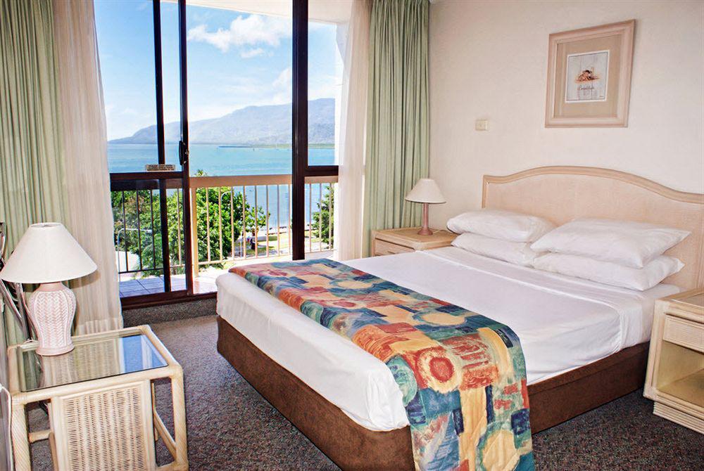 Khách sạn Plaza 3*