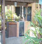 Oasis Aparthotel 3*