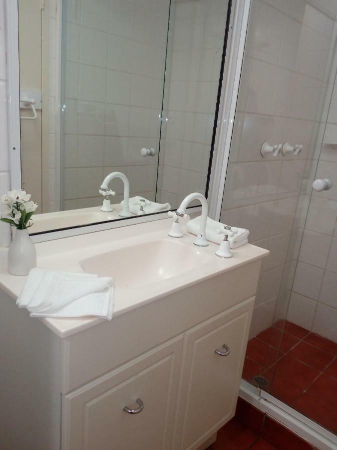 Hotel Lake Central Cairns