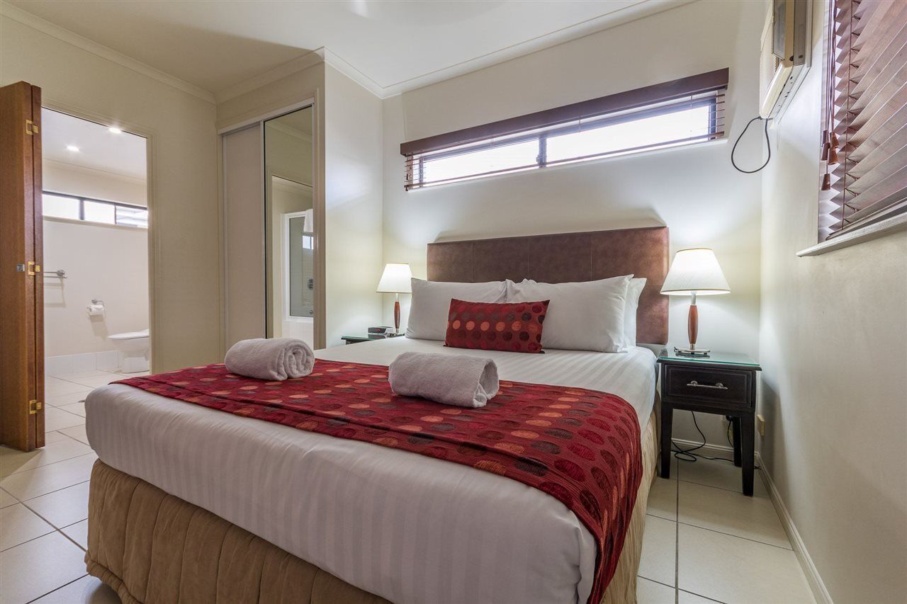 Southern Cross Atrium Aparthotel 4*
