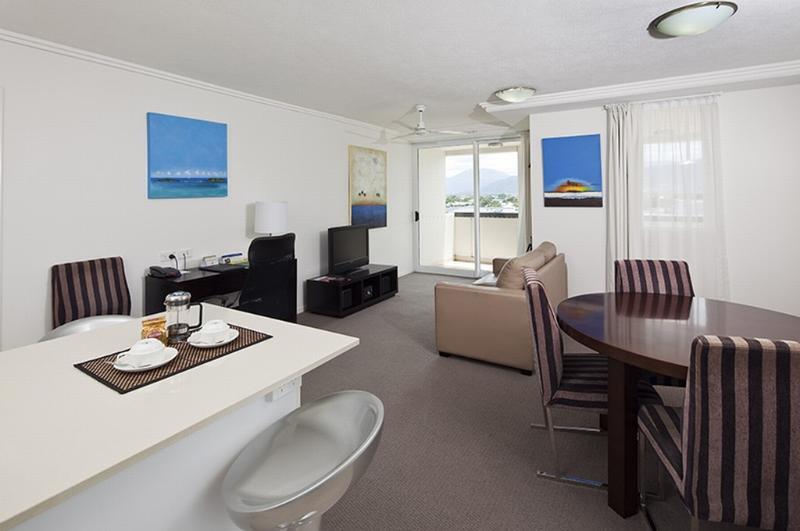 Plaza Official 4* Cairns