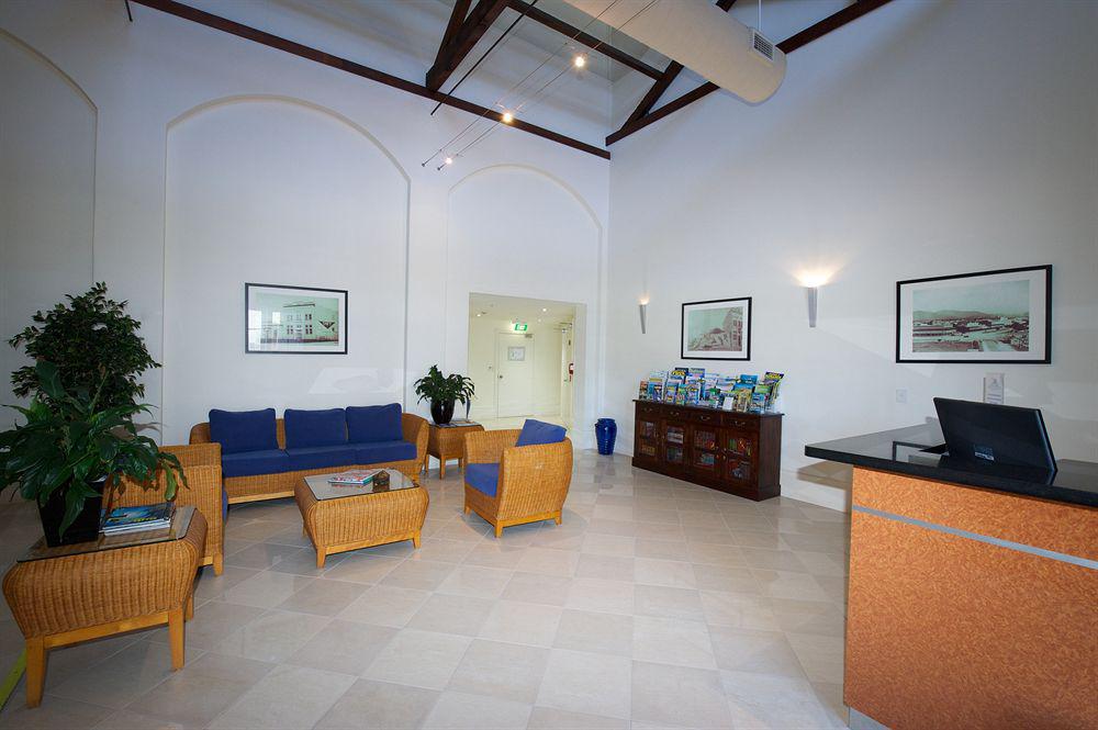 Jack And Newell Aparthotel