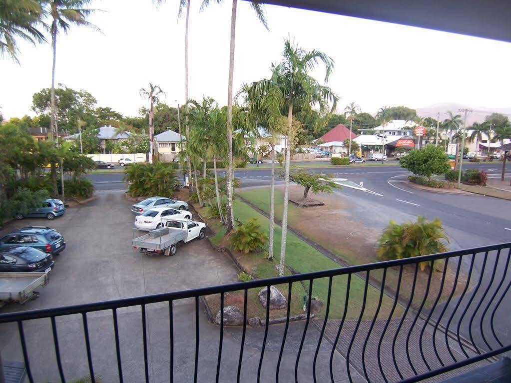 Cairns Holiday Lodge Aparthotel 3*