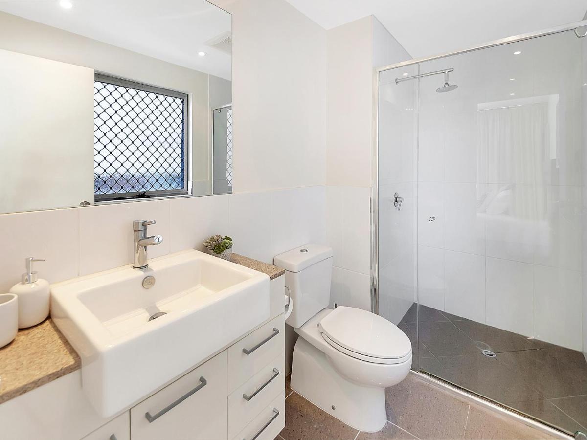 Stunning Ground Floor 104 Apartment *