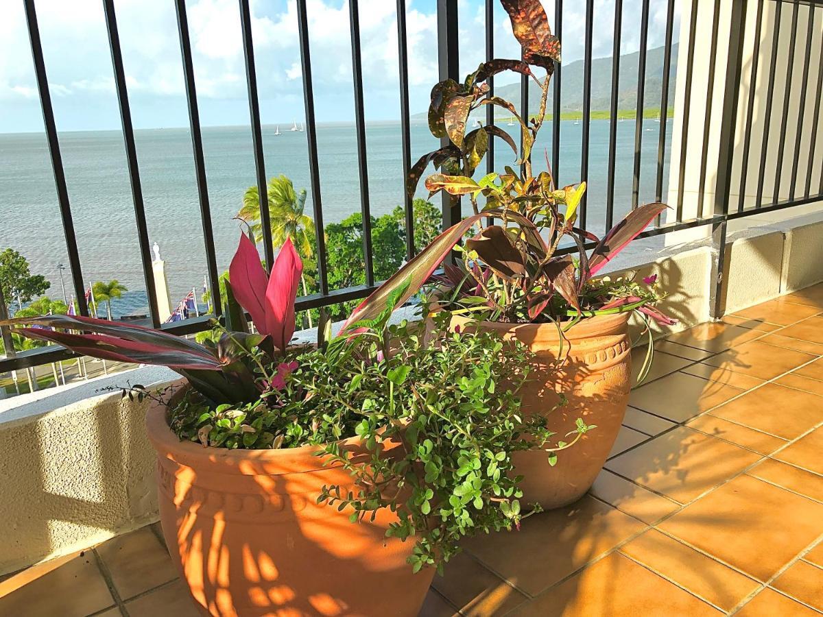 Apartment Esplanade Ocean Views *