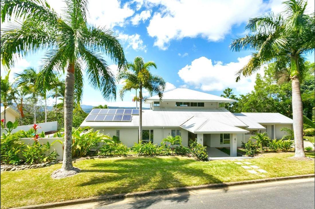 Holiday home Hilltop Rainforest Retreat Cairns