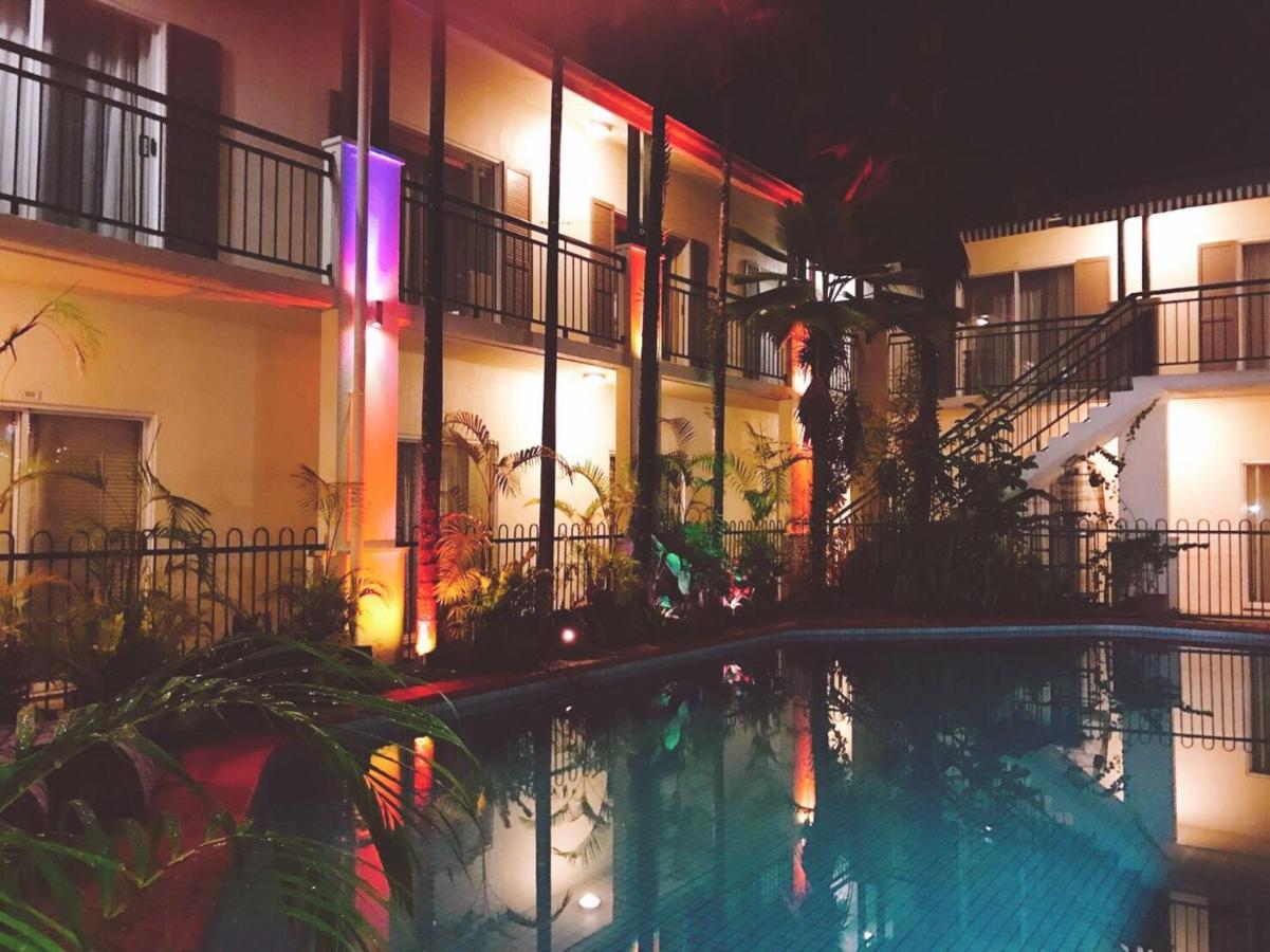 Crystal Garden & Restaurant 3*