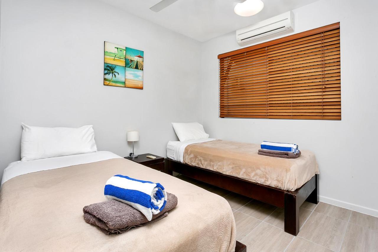 Park Royal Apartment *