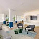 Mercure Cairns