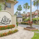 Tropical Reset - Escape To Paradise In Lakes Resort