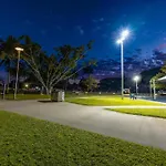 Cairns Esplanade 2Br Waterfront Apartment Sleeps 6
