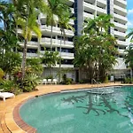 Stylish Cairns Studio Apartment Esplanade/Hospital