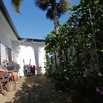 Happytourcairns Sharehouse
