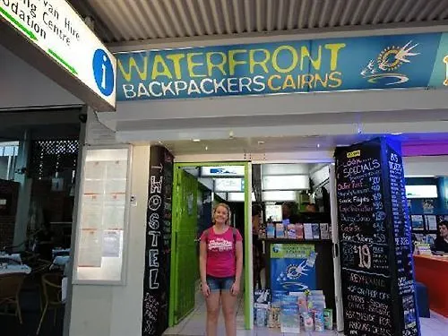 Cairns Waterfront Backpackers
