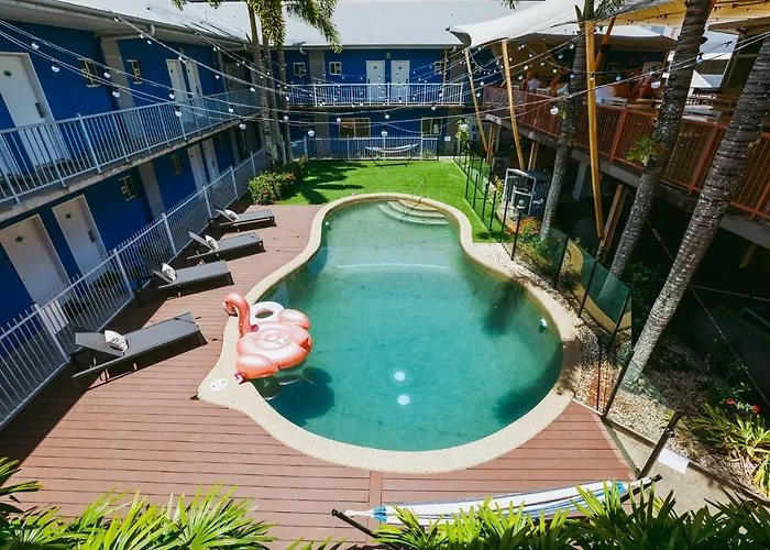 Bounce Cairns