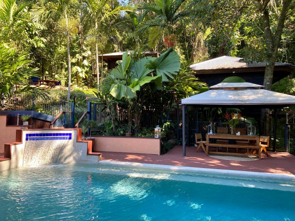 Rainforest Retreat *