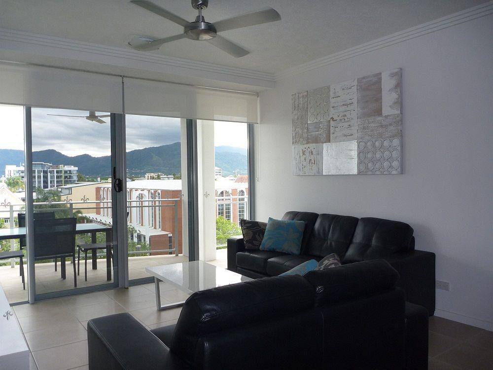 Vision Cairns