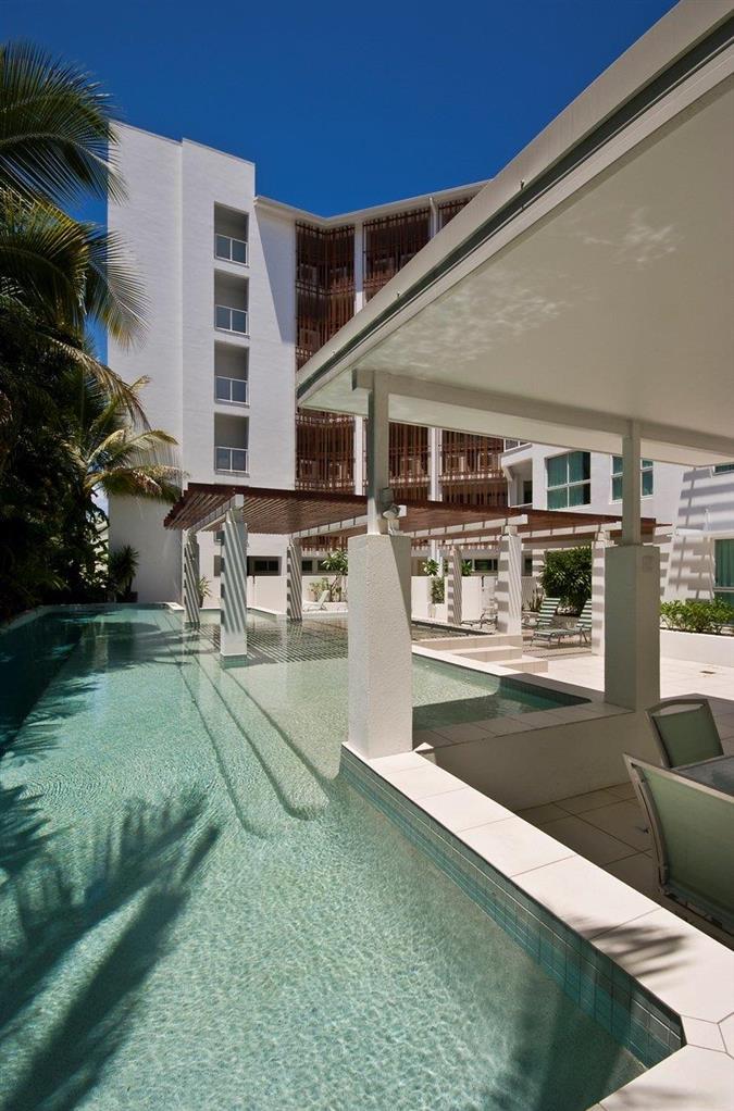 201 Street Resort Cairns