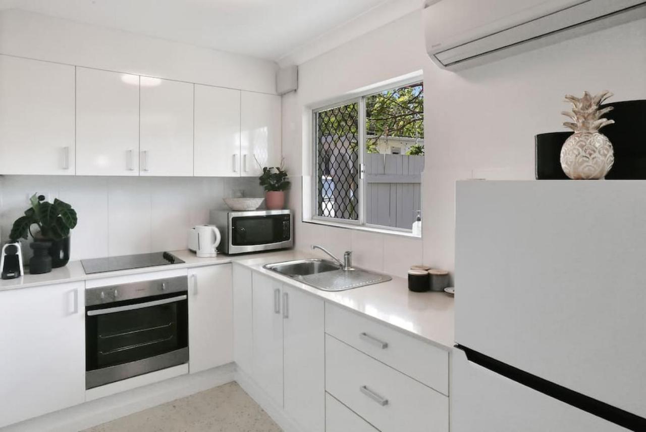 Apartment The Tropicana Courtyard Cairns