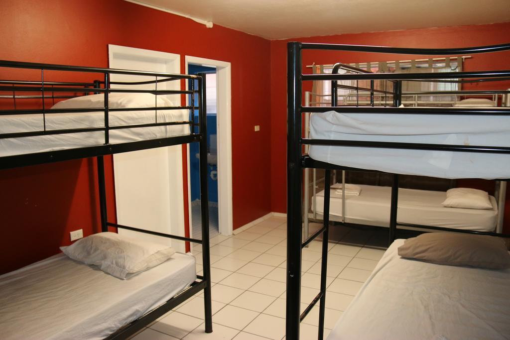 Hostel Waterfront Backpackers Cairns