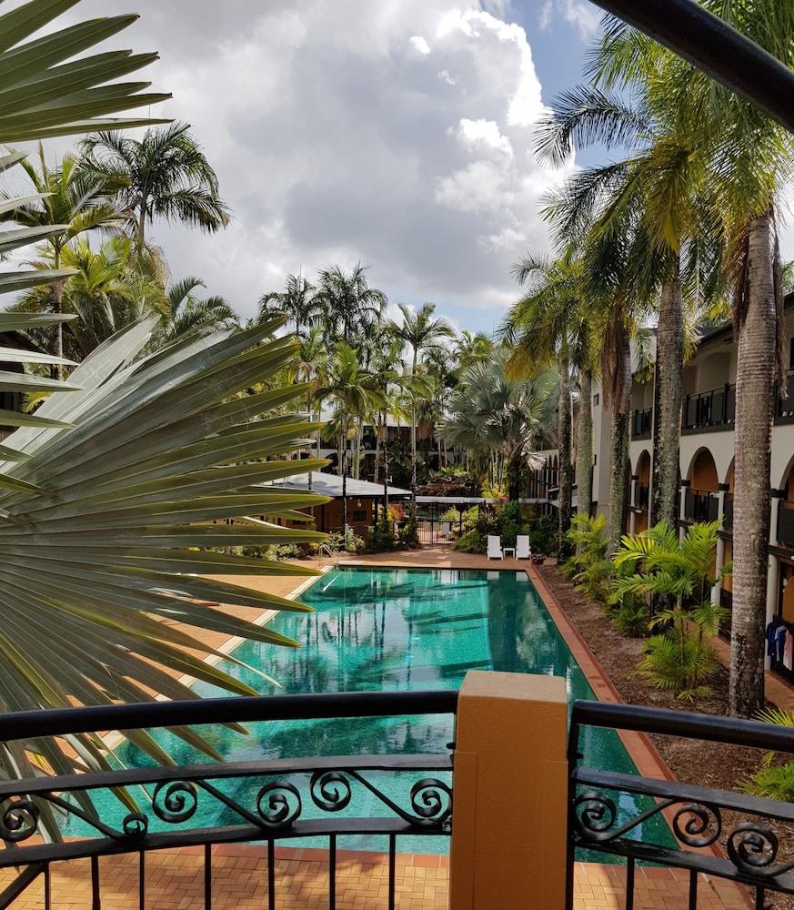 Palm Royale