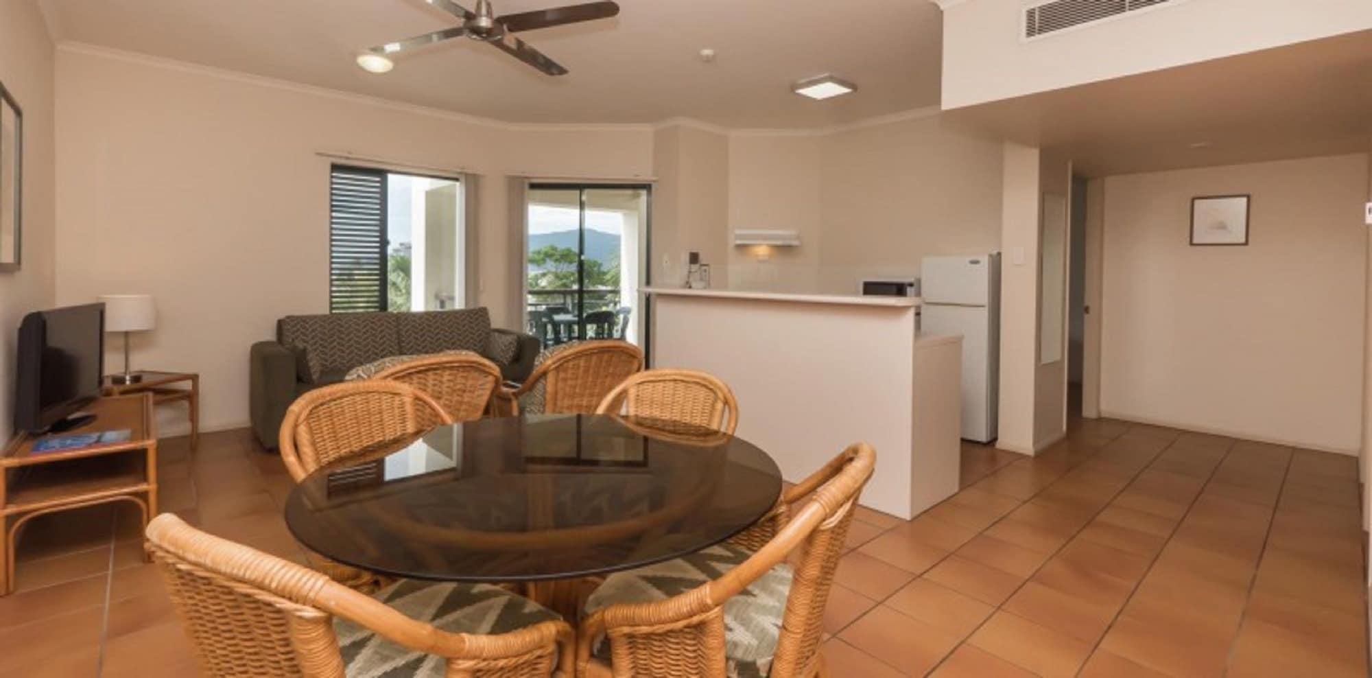 Tropic Towers 4*