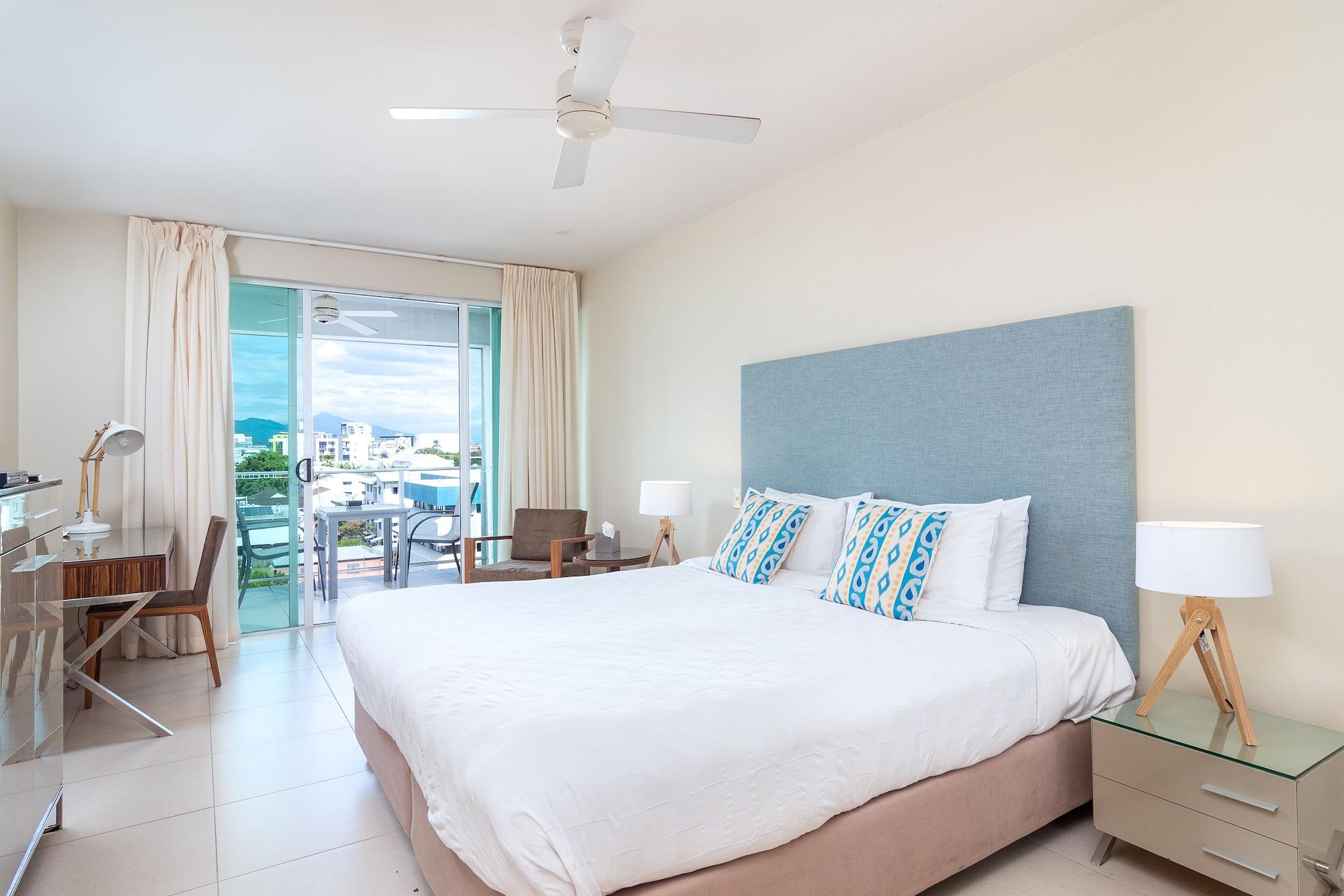 201 Street Resort Cairns