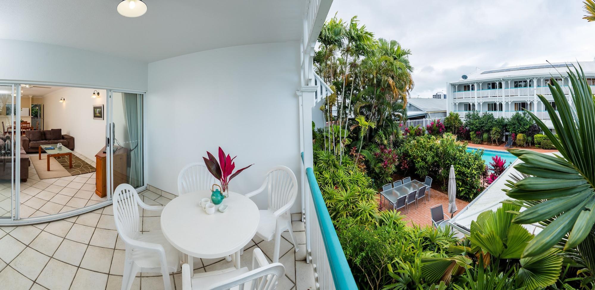 Terraces Cairns