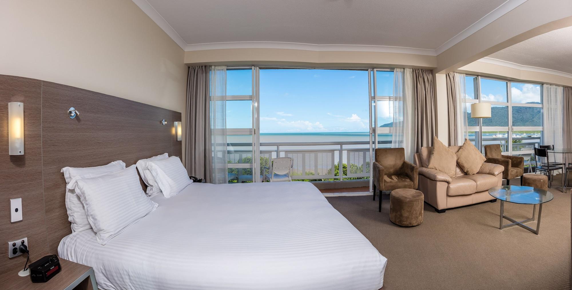 Doubletree By Hilton Hotel Cairns