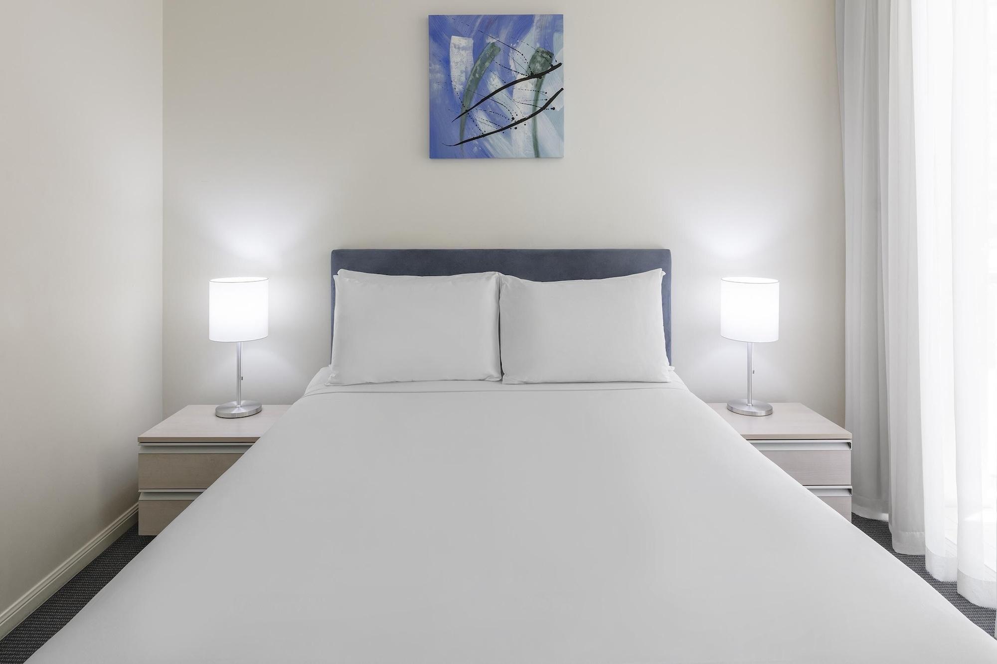Hotel Park Regis Quays 4*