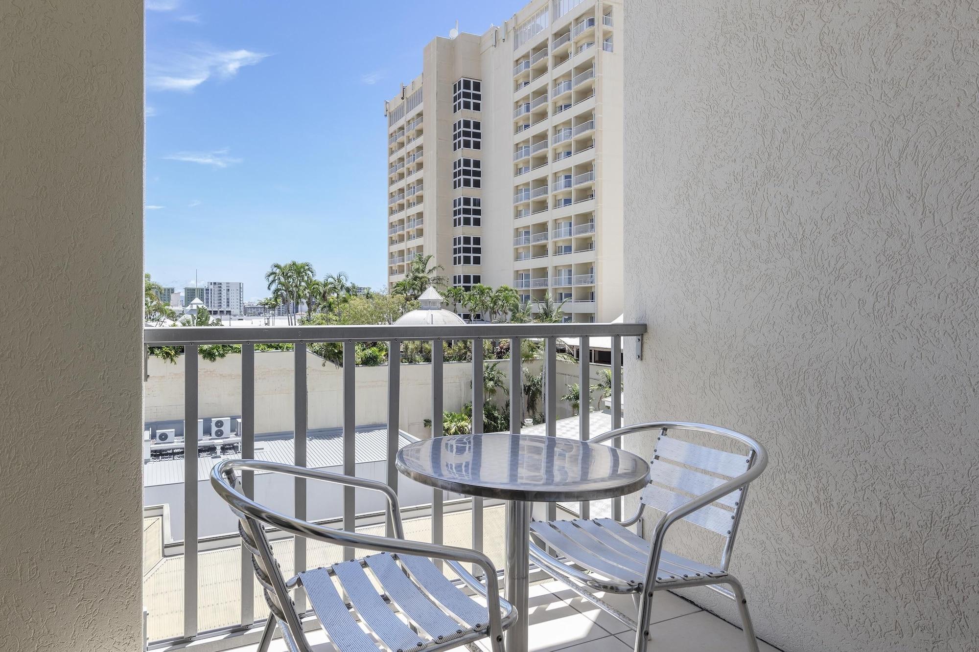 Park Regis Quays 4* Cairns
