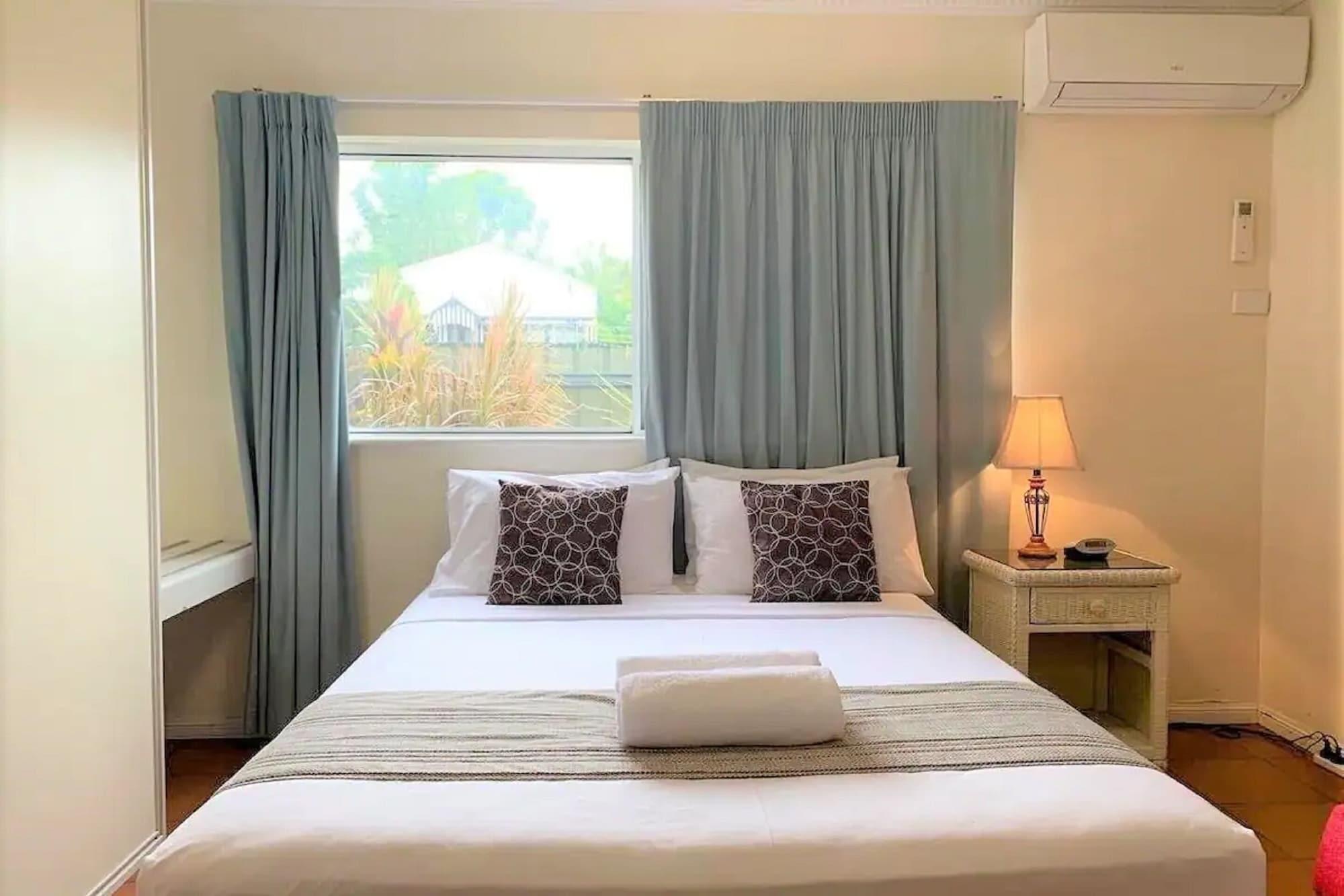 Koala Court Aparthotel 4*