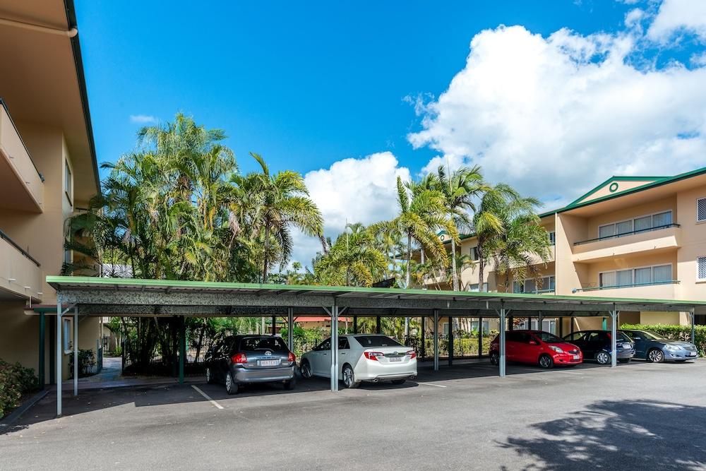 Khách sạn hẻo lánh Tradewinds Mcleod