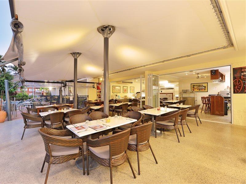 Aparthotel Queenslander & 4*