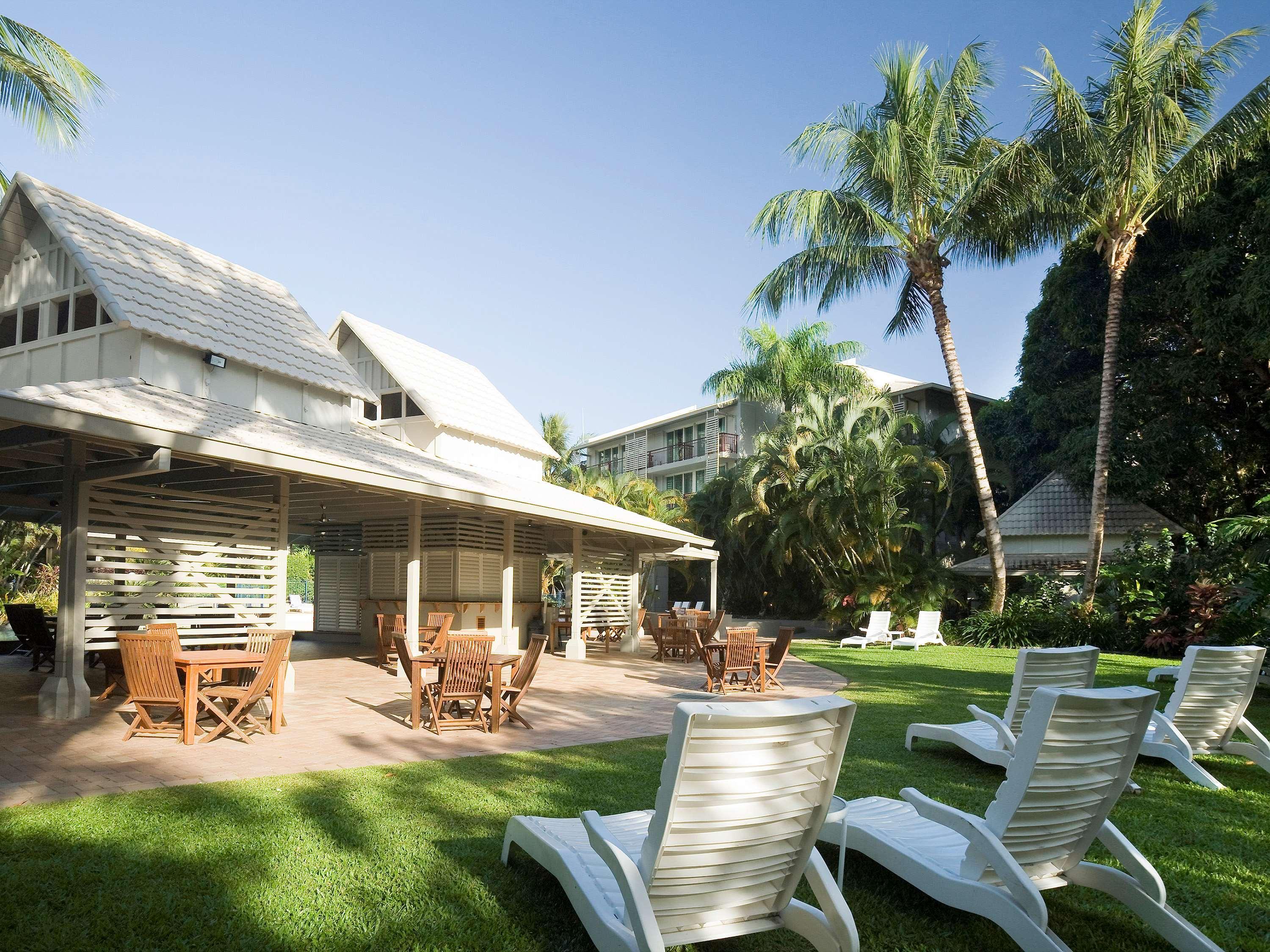 Novotel Oasis Hotel Cairns