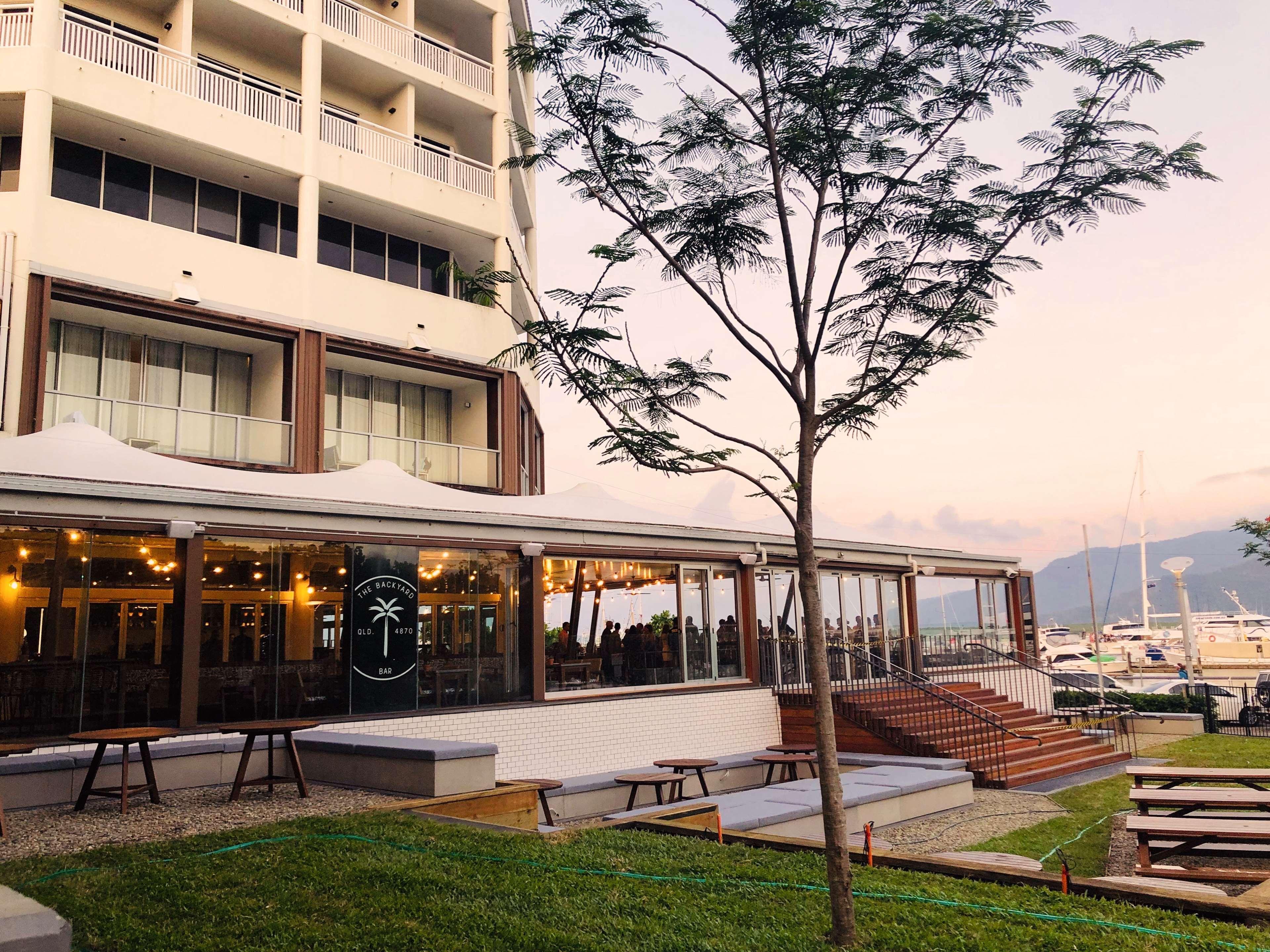 Shangri-la The Marina, 5*