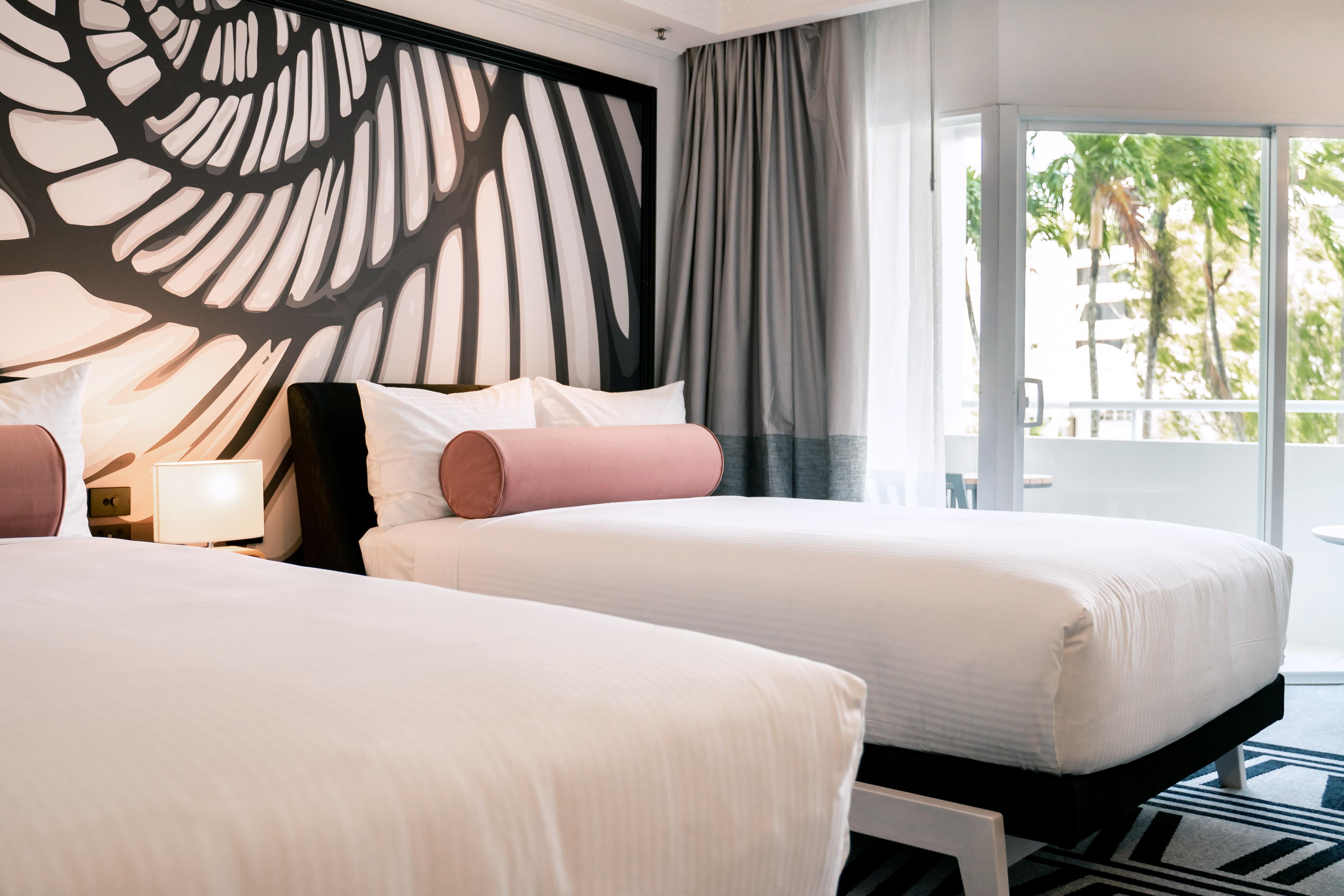 Pullman International Hotel 5*