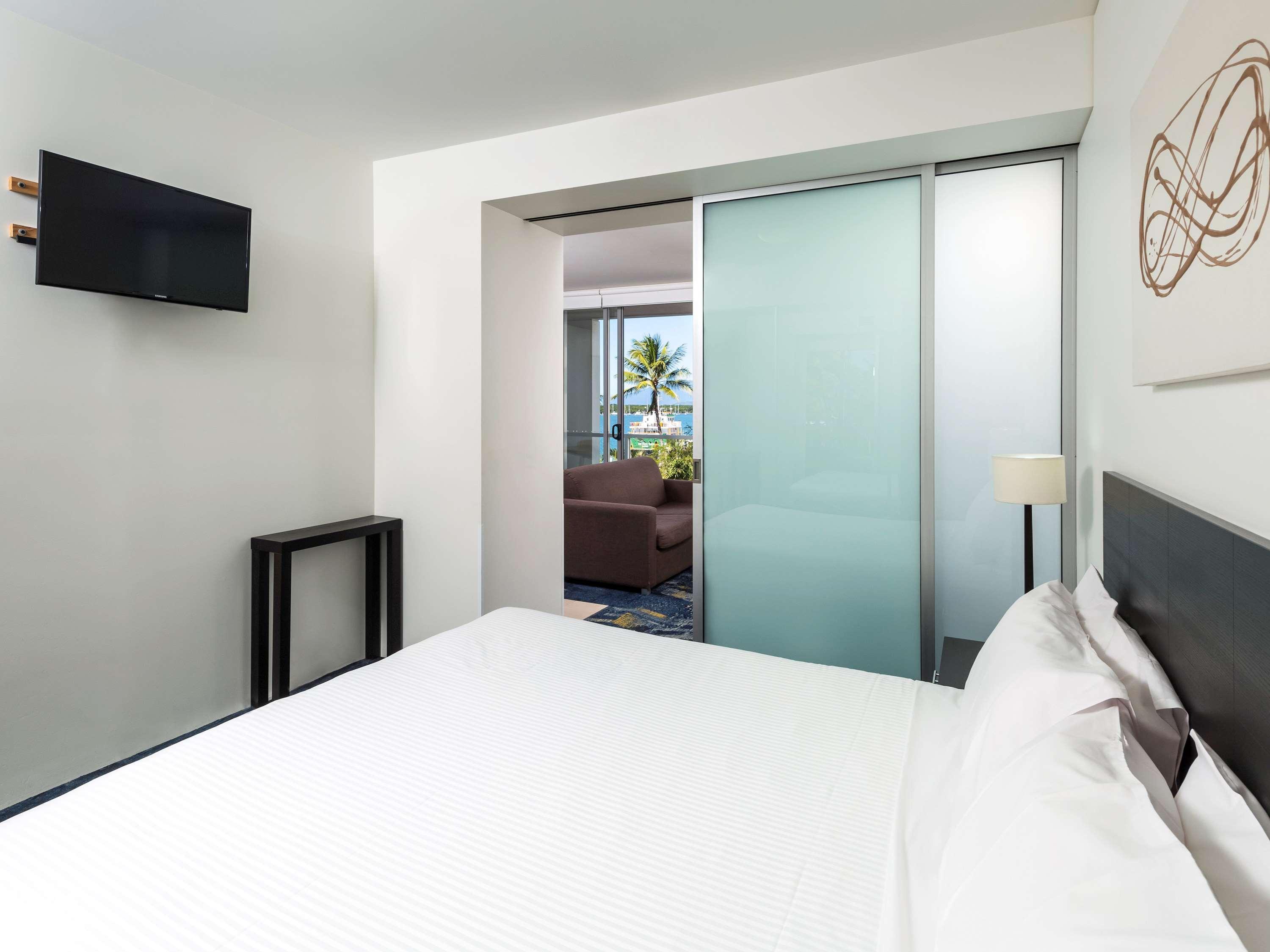 The Sebel Harbour Lights Aparthotel 4*