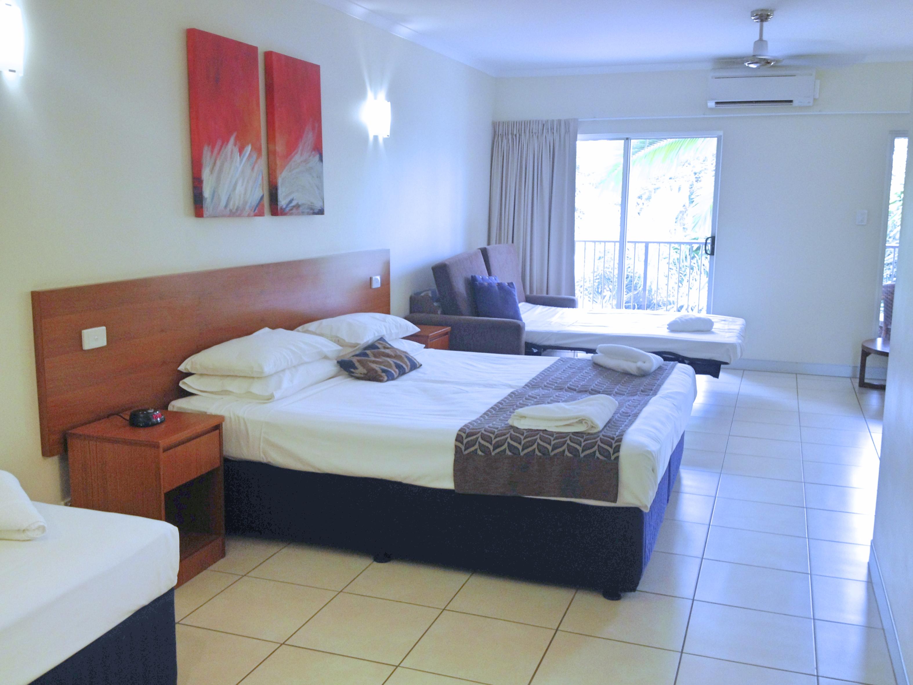 Queenslander & 4* Cairns