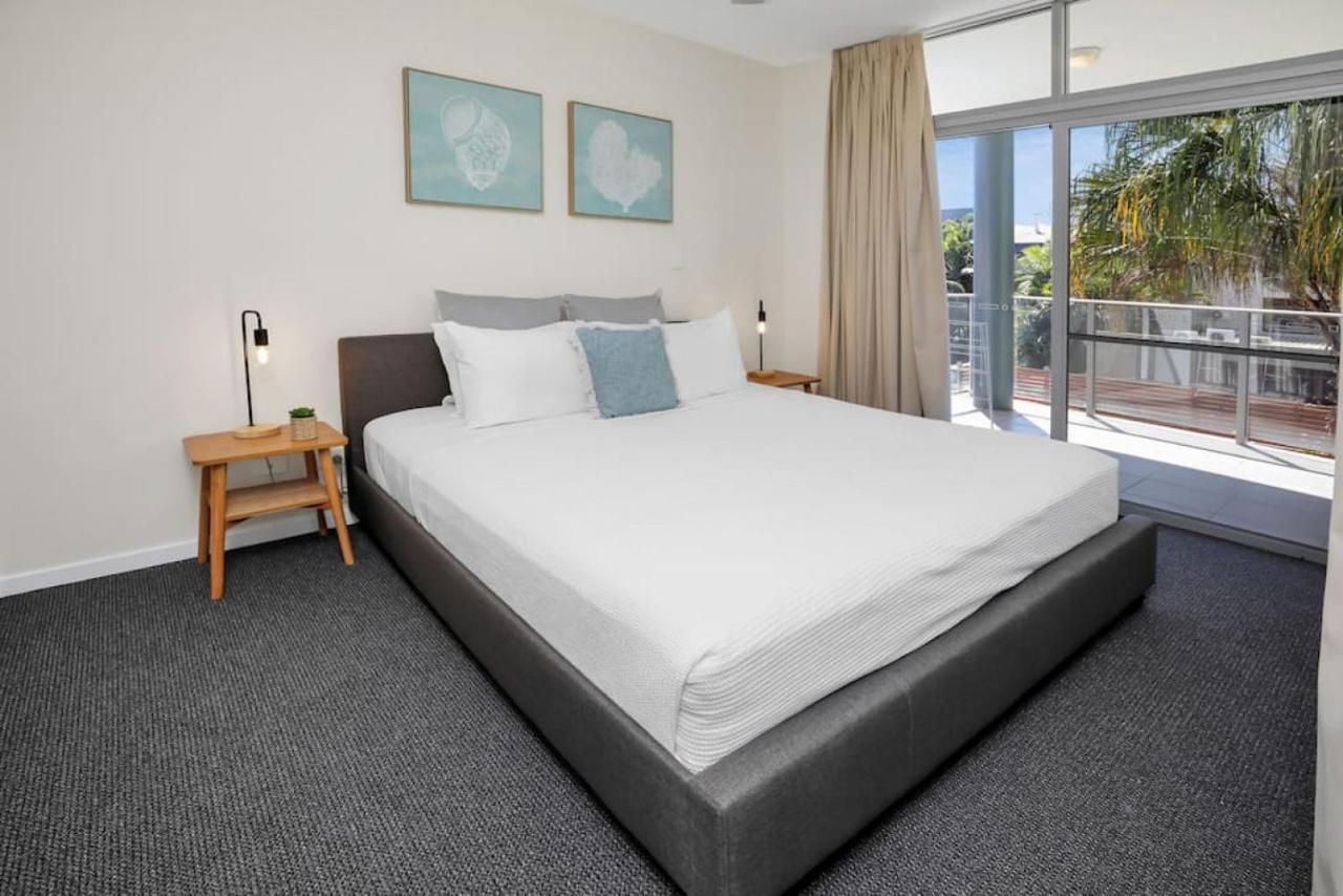 Pool View Centre 202 Apartment