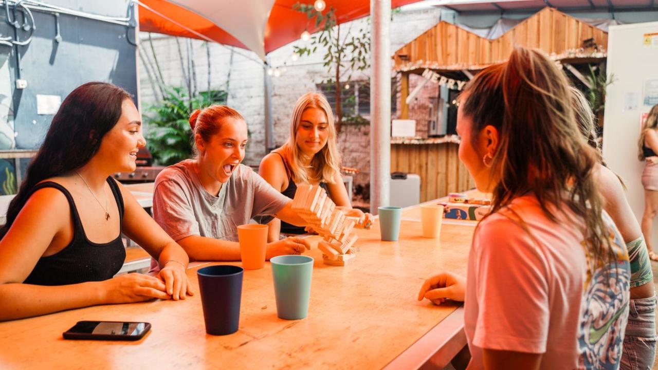 Hostel Mad Monkey Waterfront Cairns